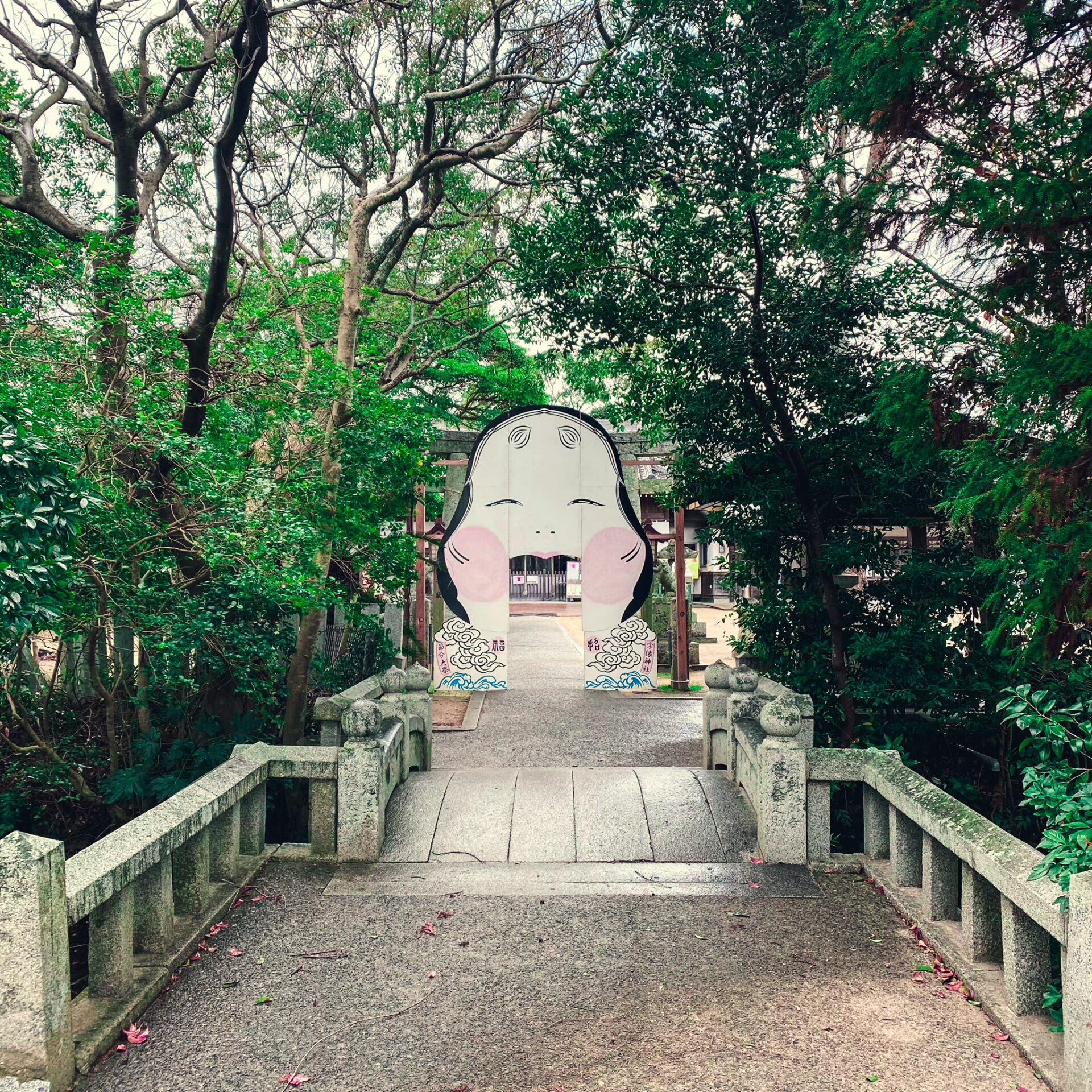 お多福門　小倉南区 上曽根宗像神社 photo by QQmagazine