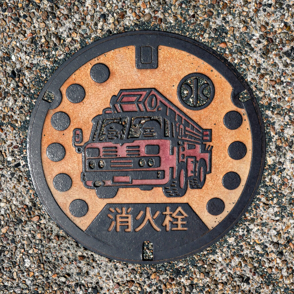 山鹿市の消火栓マンホール