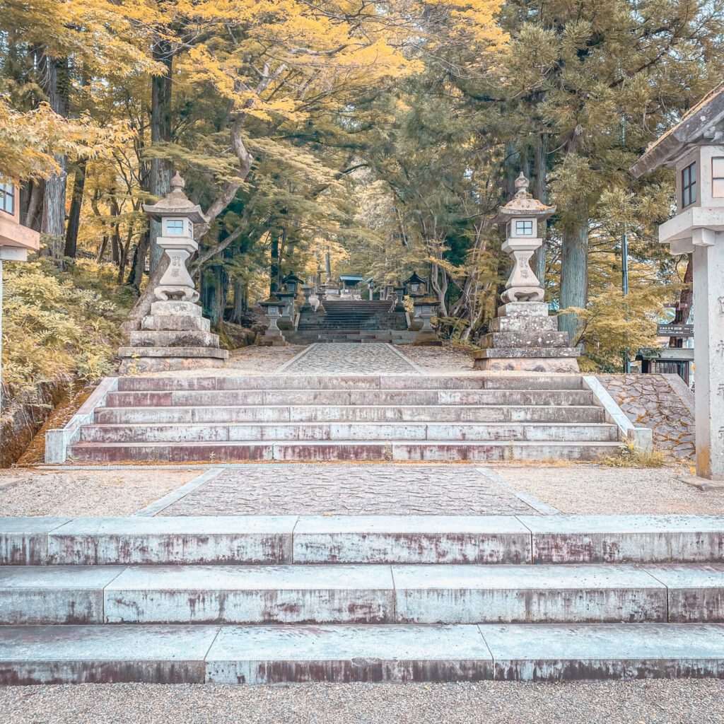 高山市日枝神社の石段