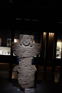 岩戸山古墳の石人