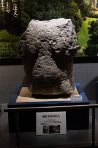 岩戸山古墳の石人