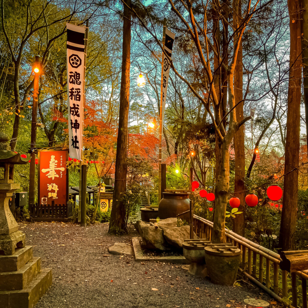 いろり山賊内にある山賊魂稲成神社