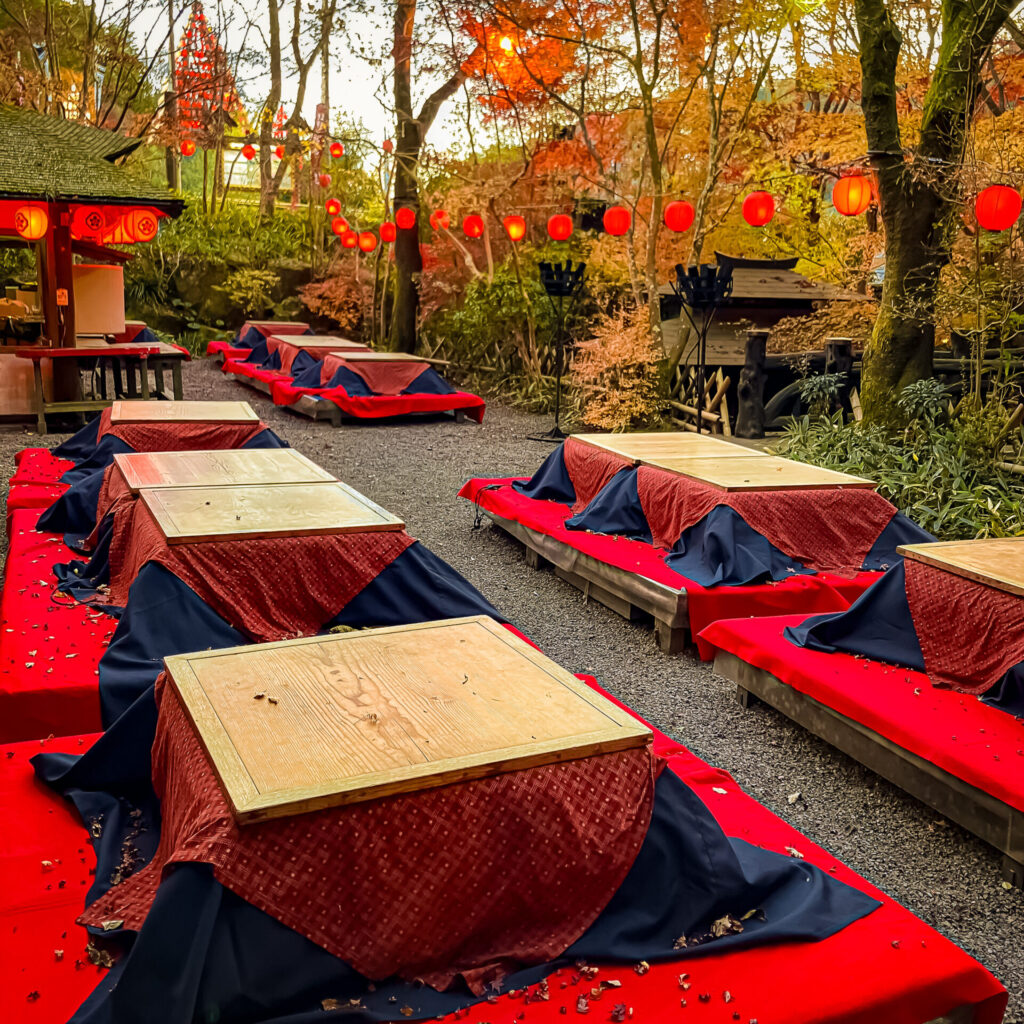 いろり山賊のコタツ