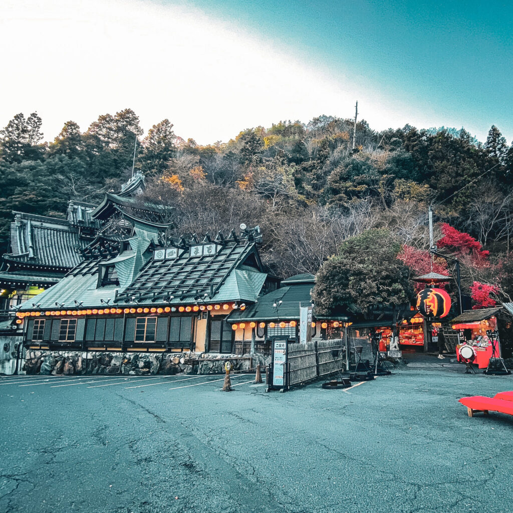 山口県岩国市にあるいろり山賊
