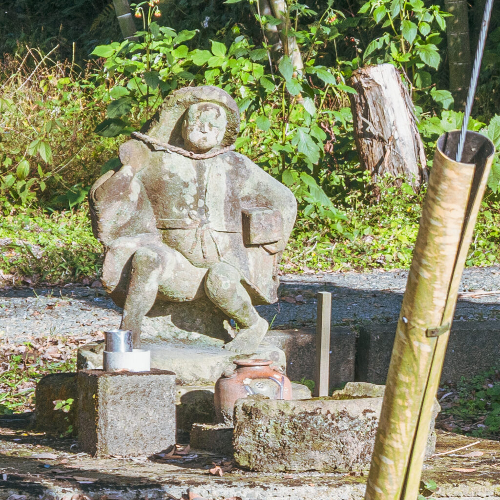 宮崎県小林市の松元の上の田の神
