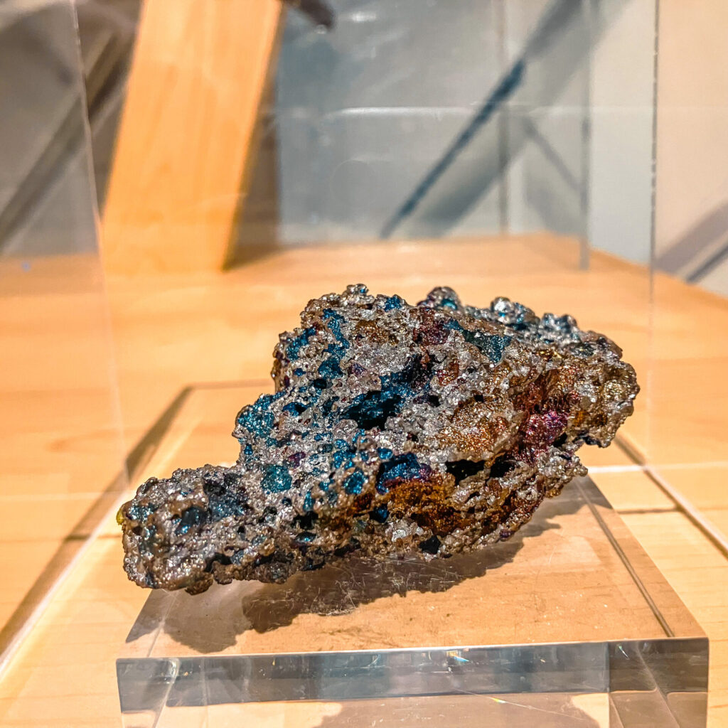 奥出雲たたらと刀剣館の玉鋼