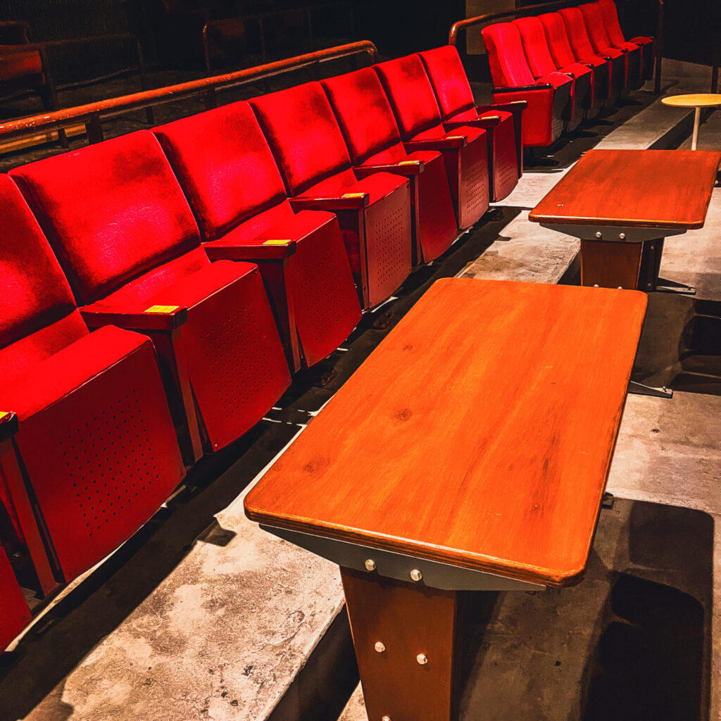 兵庫県豊岡市にある豊岡劇場