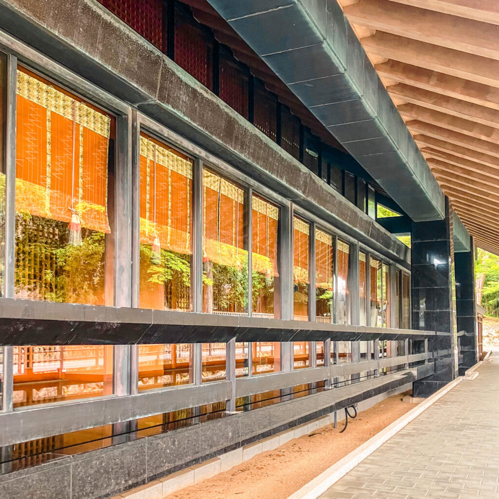 出雲大社の神楽殿