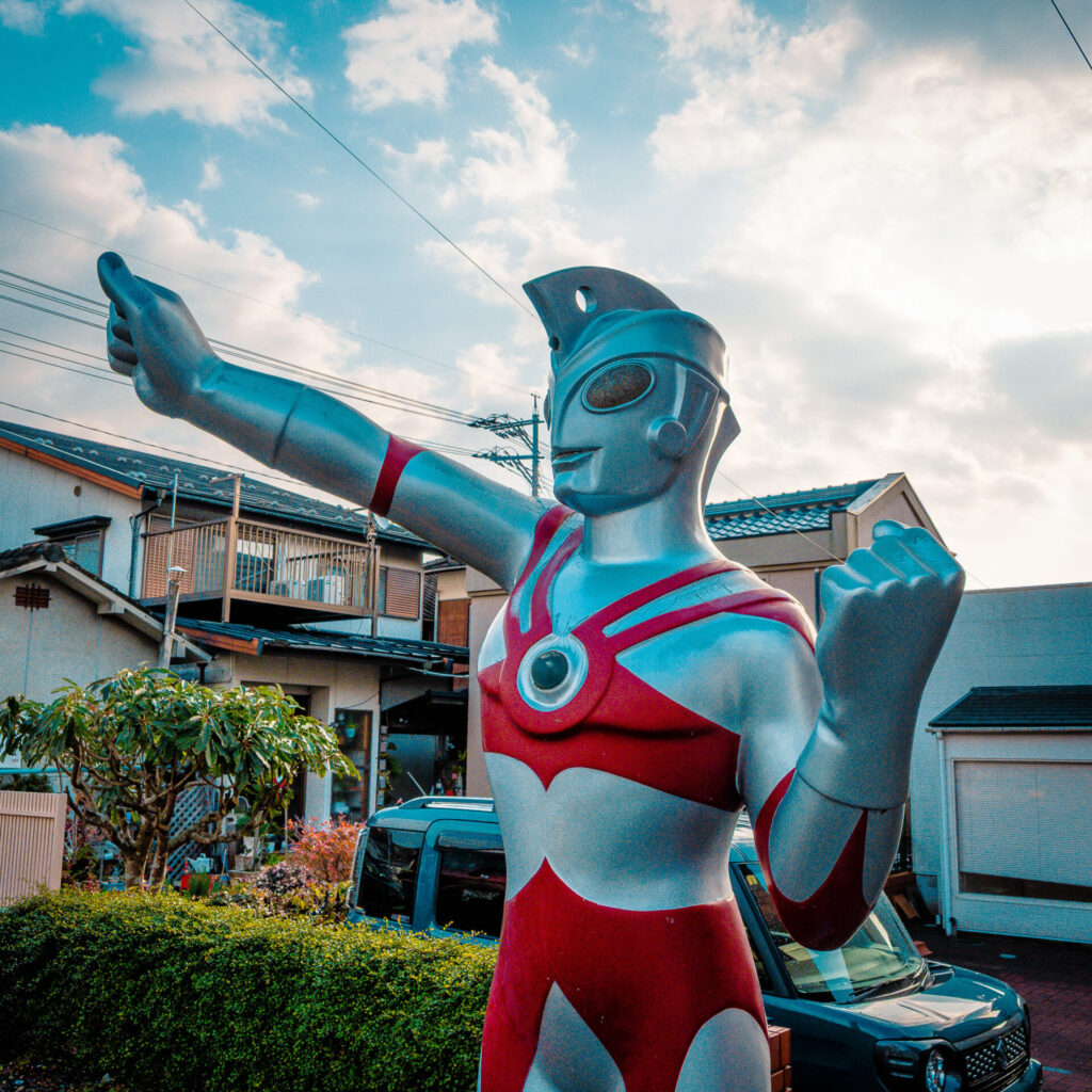 山口県山口市にあるウルトラマンエース像