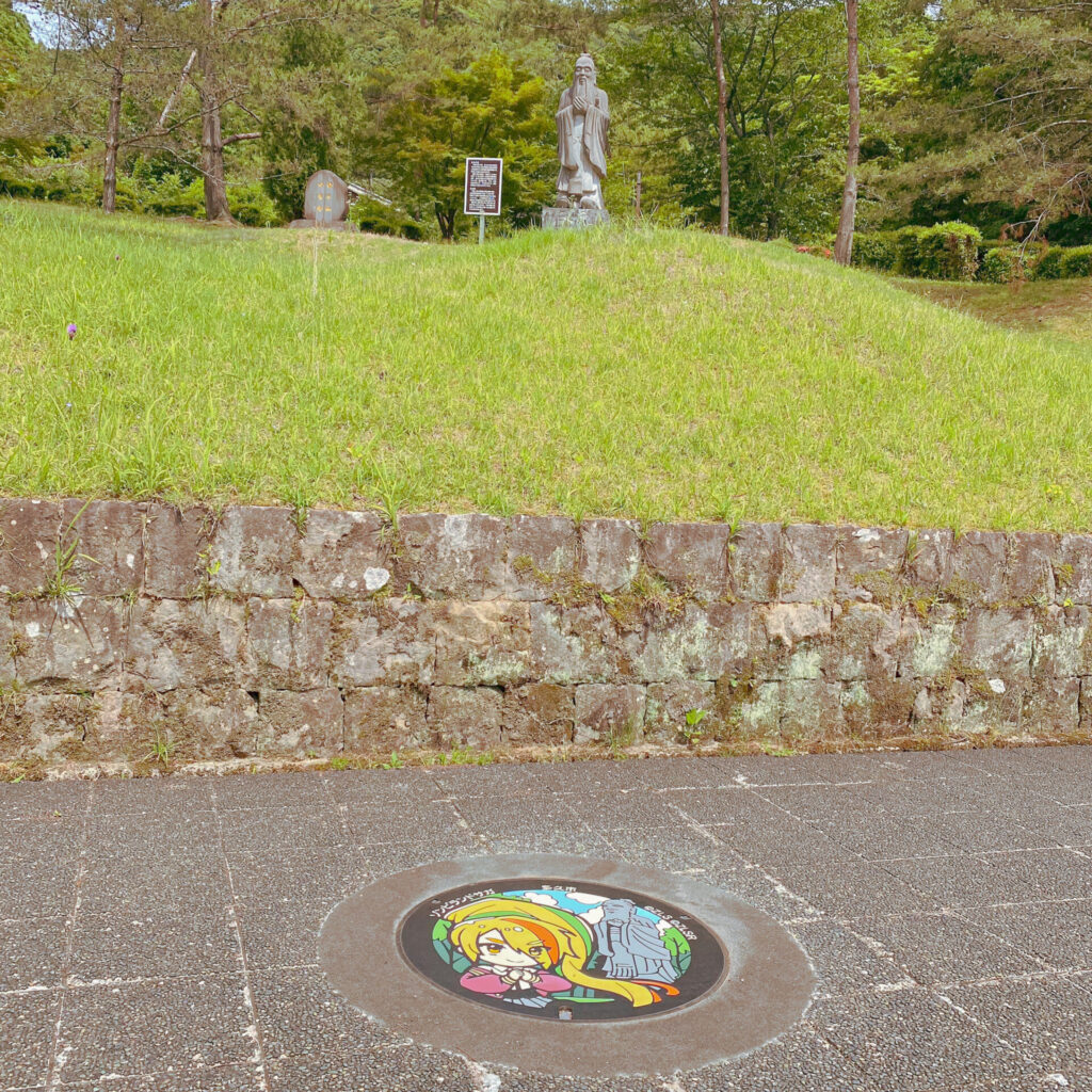 多久聖廟のゾンサガマンホール設置場所