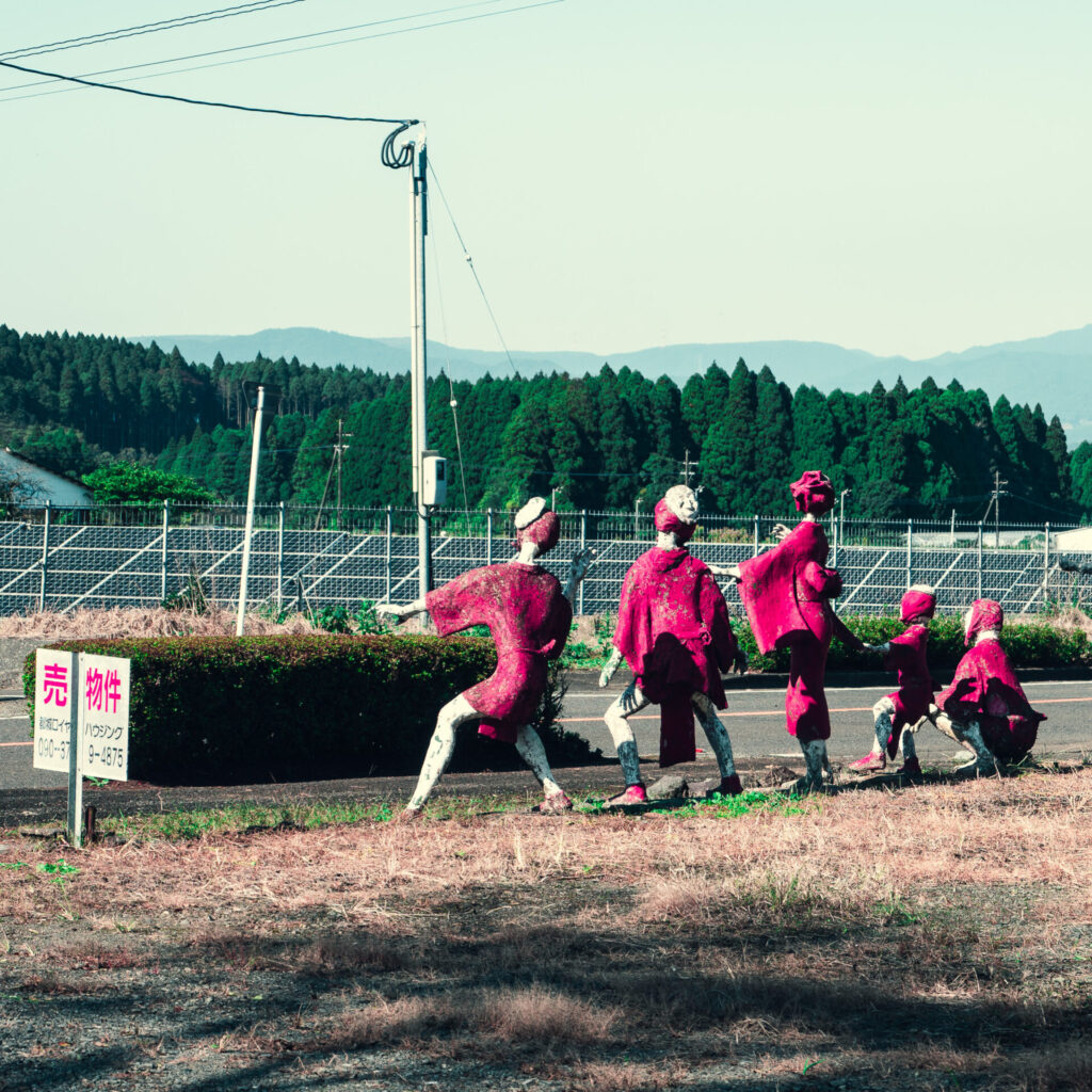宮崎県小林市にあるみやまどり苑の像