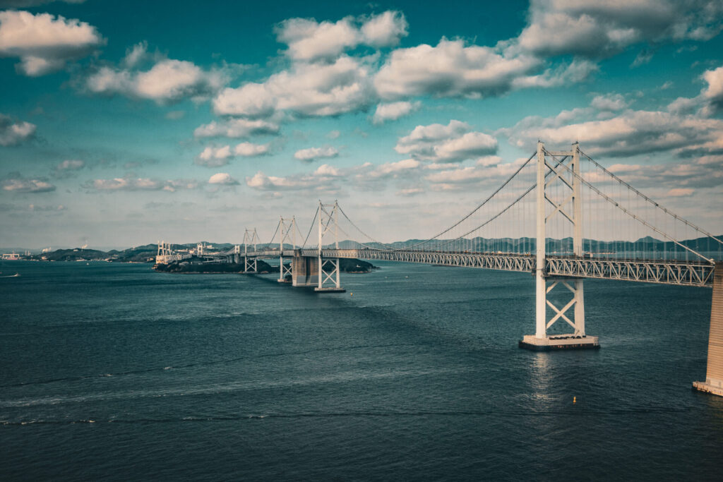 瀬戸大橋タワーから見た瀬戸大橋