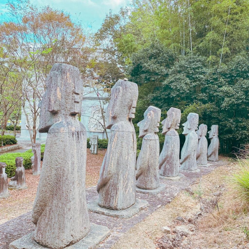 太陽公園のモアイ像