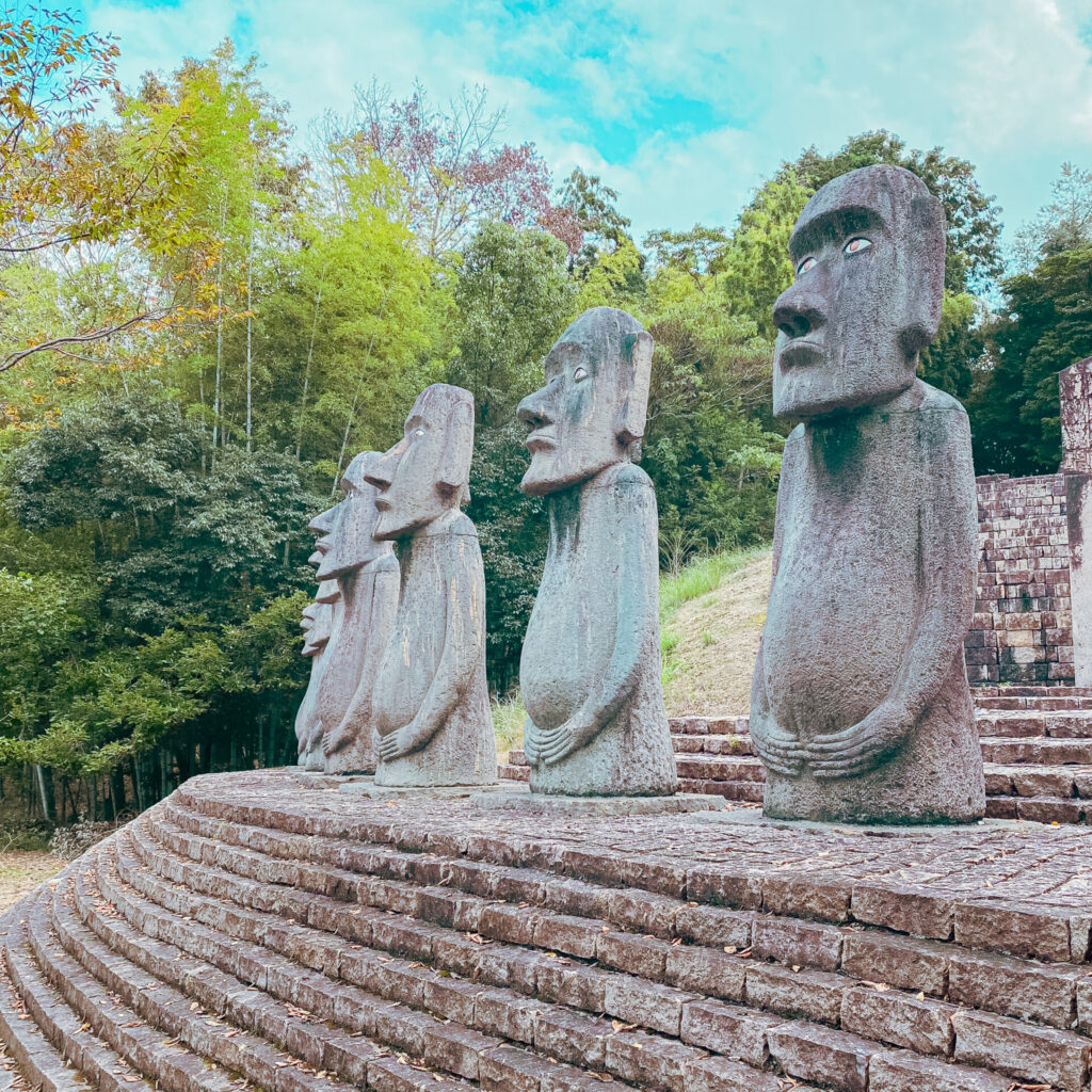 太陽公園のモアイ像