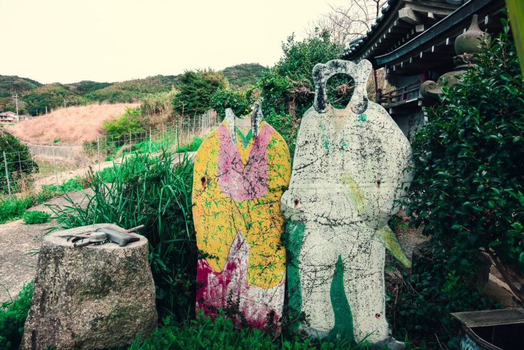 鬼塚子宝観音の顔ハメ看板