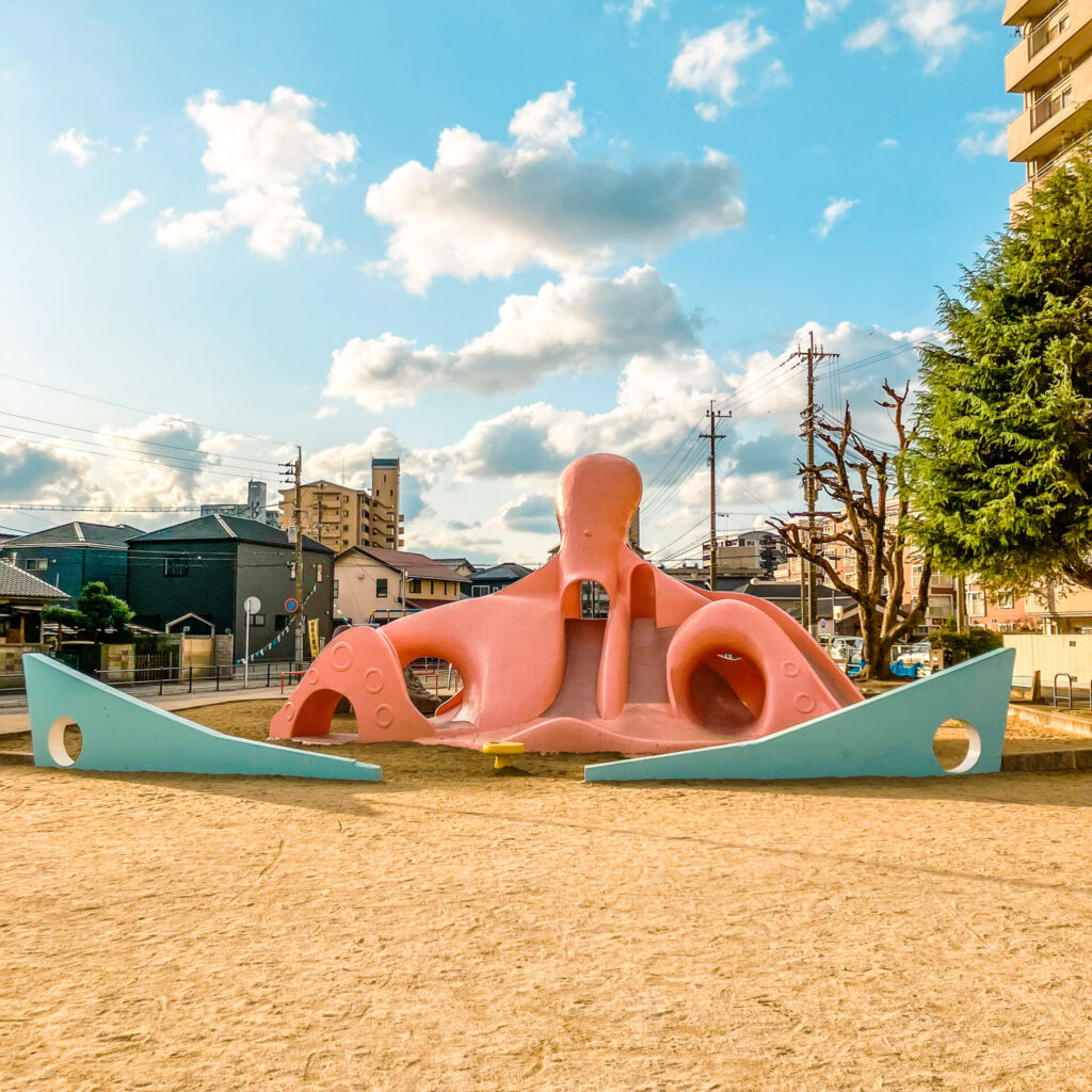 新堤公園のタコ遊具
