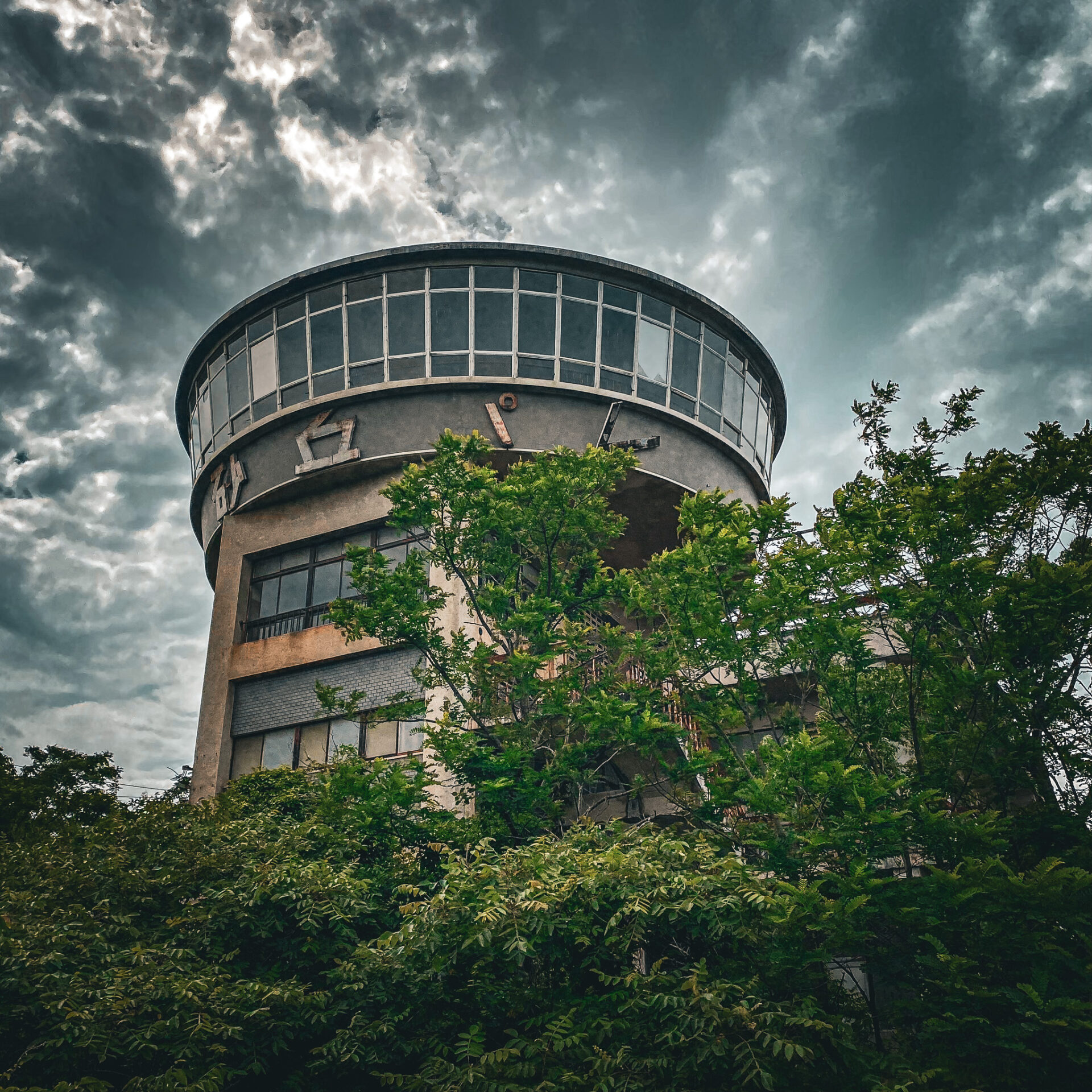 鳥取県鳥取市にある廃墟砂丘パレス