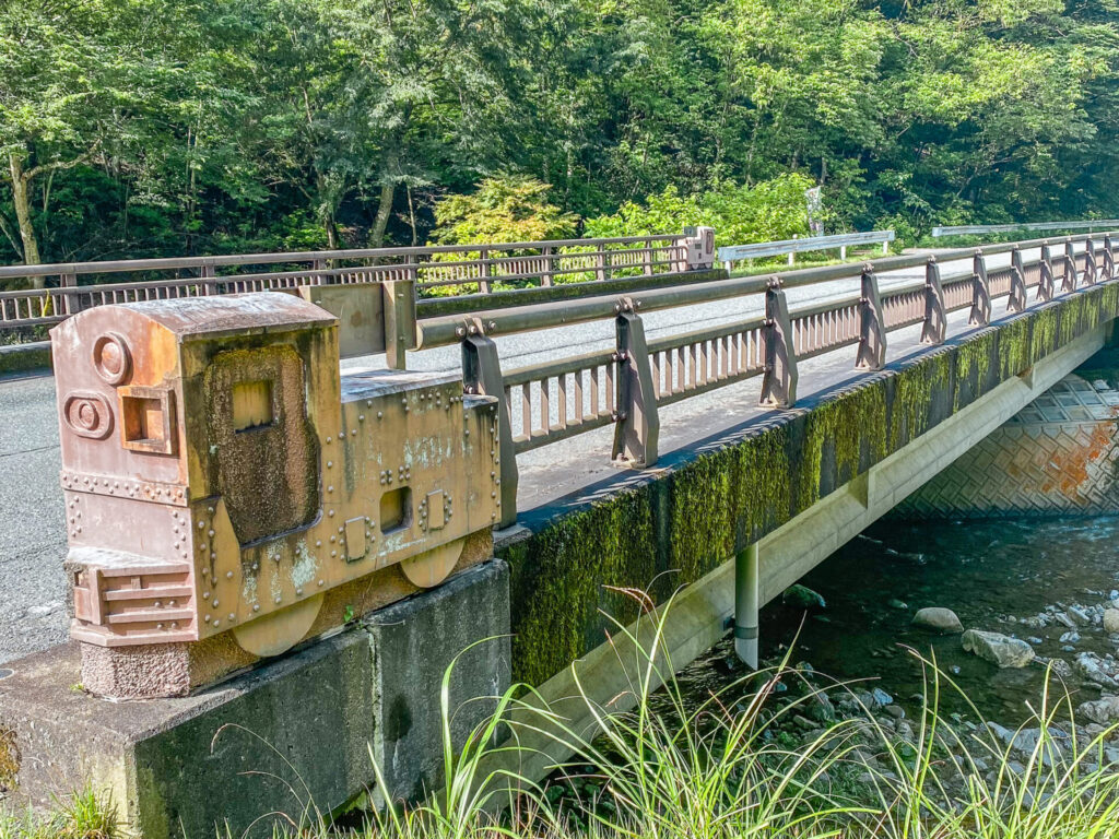 兵庫県朝来市にある神子畑川の清水橋